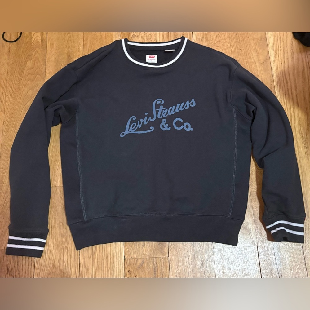 Levi's Women’s Black Crewneck Sweater